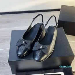 15a Damen Slingbacks Kleiderschuhe Designer Sandalen Schwarze Folien Damen Grosgrain Freizeit