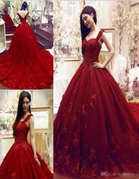 Fashion Dark Red Quinceanera Kleider 2019 Ballkleid Spitzen Applikationen Perlen sexy Mädchen ärmellose Geburtstagsfeier Abendkleider Prom 6731887