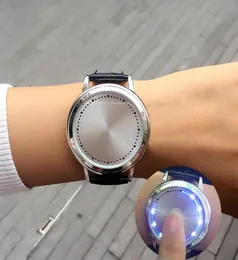 Zegarek na rękę mody Casual Men zegarki dotykają Sn LED Electronic Clock Unisex Sport Watch Relij Hombre9307262