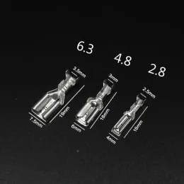 100pcs 2,8mm 4.8mm 6.3mm Crimps Yay Beyaz Kilit + Kılıf Bakır Konektörü Ekleme dişi Fiş Soğuk Preslenmiş Terminal Bloğu