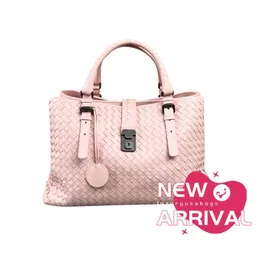 Borsa di design 2024 Nuova borsa da donna Pink Grande borsa romana intrecciata grande borsetta di alta qualità