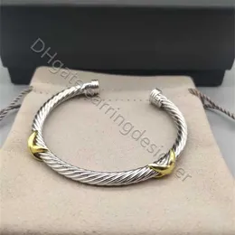 Twist Bracelet Luxury Designer Twisted Versatile Pearl Head Women Moda Bracelets Jóias Platina Plated Gifts 5mm 4mm de espessura xfwu