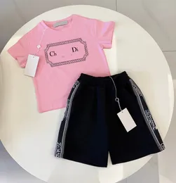 핑크 티셔츠 어린이 T 셔츠 어린이 옷 아이 2 조각 세트 3 색 여름 아기 세트 편안한 통기성 100%면 여자 소년 짧은 슬리브 럭셔리 브랜드와 편지