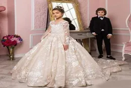 2020 Princess Flower Girl Dresses for Weddings Jewel Neck Lace Appliques Puffy Court Train Little Kids Baby GOWNS PRIMEIRO COMUNIDIA3924454