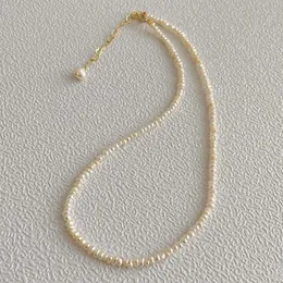 韓国のデザイン天然淡水真珠のネックレスレディースショートコラーボーンチェーンチェーカーカラージュエリー240403