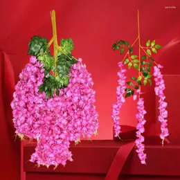 Flores decorativas experimentam a simulação encantadora floresta flor em seu local de casamento com pérgola de criptografia requintada