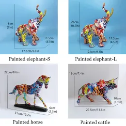 Hartshäststaty Heminredning Dekorativa skulpturer för modernt husmålad elefant Owl Cattle Desk Accessories Holiday Presents