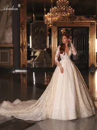 Magnifici maniche piene a V-collo a V-Line abito da sposa perle perle Motivi floreali abiti da sposa principessa ricamati con pizzo delicato a più livelli