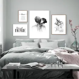 Nordic Black White Schulter Kuss Handwandkunst Leinwand Poster Minimalistischer Druck Liebeszitate Malbild für Wohnzimmer Dekor
