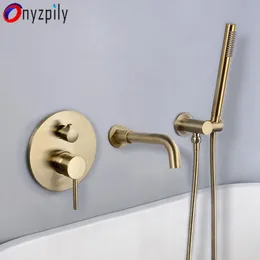 Rubinetto da bagno in oro spazzolato onyzpite