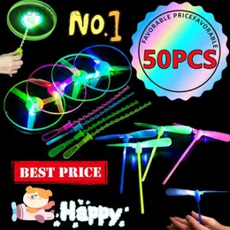 LED Flying Toys 50/30/10/5/1pc LED LED Luminous Bamboo Dragonfly Flying Disc مع هدايا عيد ميلاد الأطفال الطيران في الهواء الطلق.