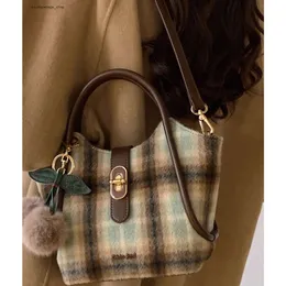 Handväska designers är heta säljare Cherry Garden Tote Bag Ny Woolen Handhållen axel crossbody