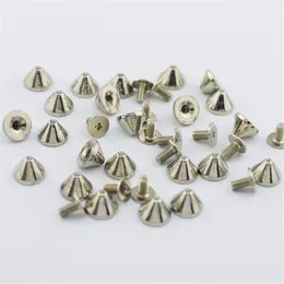 50pcs 9x6 mm d'argento spine dorate a picco per rivetti punk in pelle proiettile con viti per borchie per pneumatici fai da te e punte per vestiti