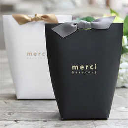 20pcs Black White Kraft Paper Bag Bronzing French "Merci" Thank You Gift Box Package Wedding Party Favor Candy Bags with Ribbon