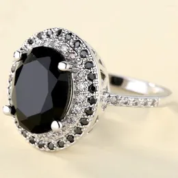 Cluster Rings HOYON Inlaid Black Gemstone Zircon Ring For Women 925 Sliver Color Wedding Jewelry Gem Two Tone Diamond