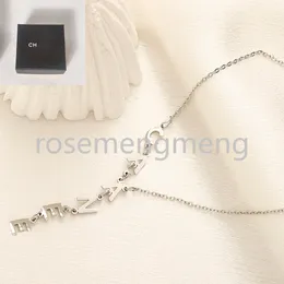 Moda damska marka projektant Diamond Flower Letter Wiselant Marka biżuteria Choker 18K Gold Neckal Cain Prezenty urodzinowe Prezenty Akcesorium z pudełkiem