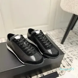 Luxus Frauen Sneakers Schuhe Komfort handgefertigte Flat-Plattform Frauen Curb Sneakers Tennisschuhe Mode Unisex Größe Trainer