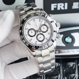 Automatische Chronographen Uhren 40mm Gummi-Träger Weiß und Schwarze Lünette Vintage Sports Mens Brand Watch 904L Auto-Bewegung Armbandwat2156