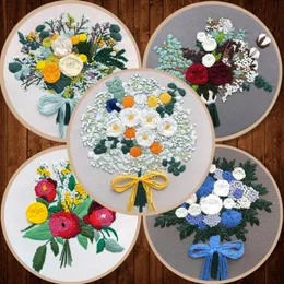 Set di ricami fai -da -te per motivi floreali per principianti strumenti di pratica di pratica di pratica con fiori che tiene fiori stampati kit di artigianato di cucito rotondo