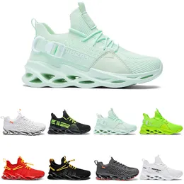 2024 scarpe da corsa per uomini donne sneaker traspiranti da uomo colorati di scarpe da ginnastica gai color12 sneaker di moda da esterno