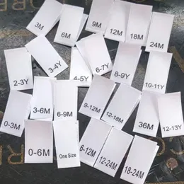 Etykiety białego rozmiaru 50pc Fold Satynowe rozmiary drukowania Etykieta dla dziecka 0-6m 3m 6m 9m 12m 18m 24m 36m 36m One rozmiar Tag