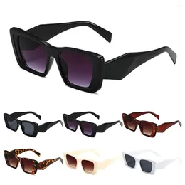 Solglasögon Square Frame Rektangel Retro Oregelbunden UV -skydd Solglasögon Y2K för kvinnliga män