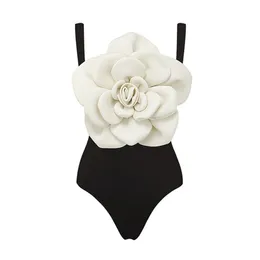 Ashgaily 2024 3D Flower One One Swimsuit Women Swimwear Monokini bodysuit بدلة السباحة حزام شاطئ ارتداء 240409