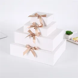 Lbsisi Leben, Papier Geschenkbox Hochzeit rotes Kraft weiß rosa Süßigkeiten Keks Tuch T-Shirt Schalpackbox mit Bändern, 5pcs