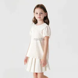 T-shirts Marc Janie Girls Lace Collar Bubble Sleeve Striped Short Sleeve T-shirt Childrens Top för sommaren 240786 240410