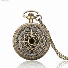 Pocket Uhren Vintage Bronze herzförmige Spinnnetz Clamshell Quarz Pocket Halskette Anhänger handgefertigte Uhr Souvenir Geschenk für Männer und Frauen Y240410