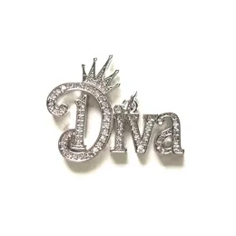 5pcs Crown Diva Word Charms für Schmuck, die vergoldete Zirkonia-Pflasterbriefe anheizt Frauen Armband Halskette Knochenmanger Befunde