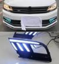 1 par LED -dagsljus DRL och Streamer Turn Signal Fog Lamp för Jetta MK7 Sagitar 2016 2017 20186691639