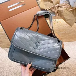 Certa a óleo dobras de pevilhão niki preto ombro de bebê bolsas de crossbody saco de flapa de cadeia pão de solteiras de designer de bolsas de bolsa de bolsa de compras para mensagens de mensagens de mensagens 2022 438 189