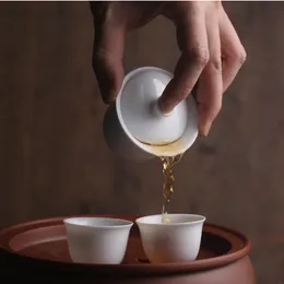 Mini 90 ml suet jadean porcelanowy gaiwan na herbatę solidny biały tureen z pokrywką Travel Travel Kung Fu Zestaw herbaty Małe miski Chawan