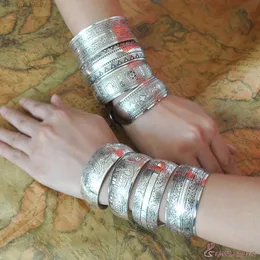Тибетские серебряные миао широкие браслеты женского этнического стиля богемных резных аксессуаров