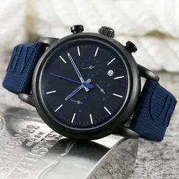 Homens relógios designers relógios quartz plástico watch watch six stitches todos os mostradores que trabalham designers relógios amn nova moda de borracha starp Montre de luxo