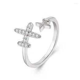 Anelli a grappolo anello argento in piano per donne Clear CZ Fine Jewelry regolabile che volava aperto