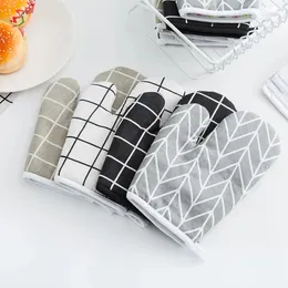 1 Piece Cute Non-slip Gray Cotton Fashion Nordic Kitchen Cooking Microwave Gloves Baking BBQ Potholders Oven Mitts