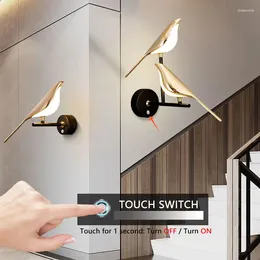Lâmpada de parede interruptor de toque de pegpie lâmpadas LED de pássaro para o quarto de cabeceira 360 ° Rotação Luzes internas Sconce Home AC85-265V