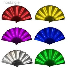 LED Rave Toy Folding Fan LED Fan Light Up Hand Fan para Performance de palco Adeços de boate de aniversário Festa de aniversário Decoração de casa 240410