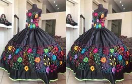 مثيرة أسود ملون زهرة التطريز Charro Quinceanera فساتين 2022 الحبيب الساتان الدانتيل حتى Back Mexicano Vestido de 15 XV Swee9577264