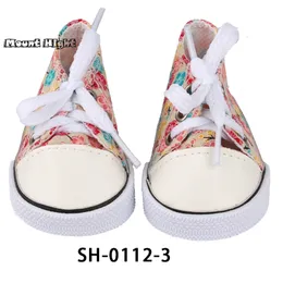 16 أنماط 7cm Canvas Doll Shoes Saltion Doll House Accessories Sneakers for 43cm Doll و 18inch American Doll Children Gift