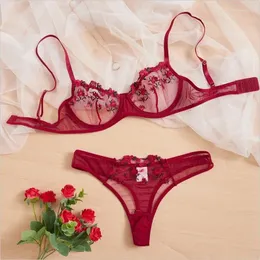 Bras sets 2024 Mulher Sexy Floral Bordado de Roupa Transparente Renda Curta Lingerie Cuidado de Cuidados