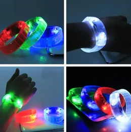 20pcs/lotto lampeggiante LED Light Up Bracciale Sound Voice Activato Blanghing Blangle Club KTV Dance Party Concert Atmosphere Props