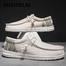 Men Casual Shoes Fashion Soft Canvas Shoes Breathable Mens Walking Flat Sneakers Outdoor Light Mens Shoes Vulcanize Shoes 240401