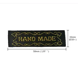 100pcs/Los Satin handgefertigtes Kleidungsetiketten für Kleidungsschilds für Hut glänzende goldene Handschild für Kleidung Handarbeit Geschenkmarke