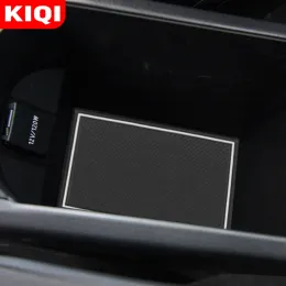 Kiqi Car Anti Gate Slot Slot Pad Mat Non-Slip Door Groove Mats لـ Toyota C-Hr Chr C Hr 2017 2018 2019 2020 الملحقات