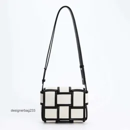 2024 Cowhide Bag Straddle Bags Designer Botteega One Cassette Black White Doffique Woven Canvas Fashion Venata Selfled Lady Small Square Women 99lt