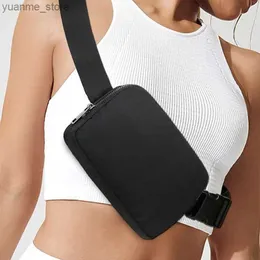 Spor Çantaları Minimalist Fanny Pack Açık Hava Spor Çantası Basit Naylon Göğüs Cüzdan Erkek ve Kadın Seyahat Koşu Fanny Bag Y240410