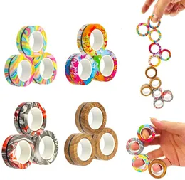 3pcs anelli magnetici antistess anelli bracciale decolita perceti di oggetti di scena dei giocattoli di decompressione giocattoli di dito 240408